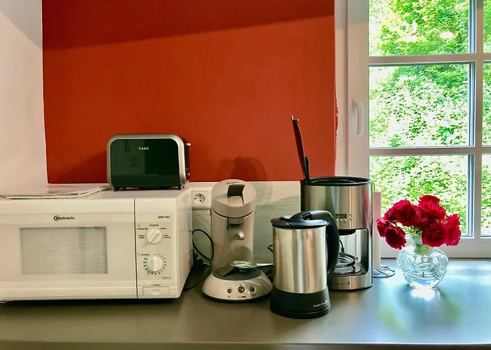 Haus Haselmaus - Buntspecht *