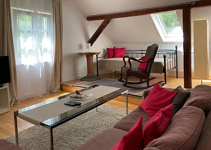 Haus Haselmaus - Buntspecht